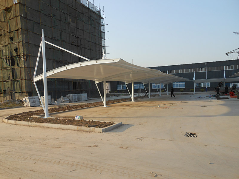 瑞特新材料車棚